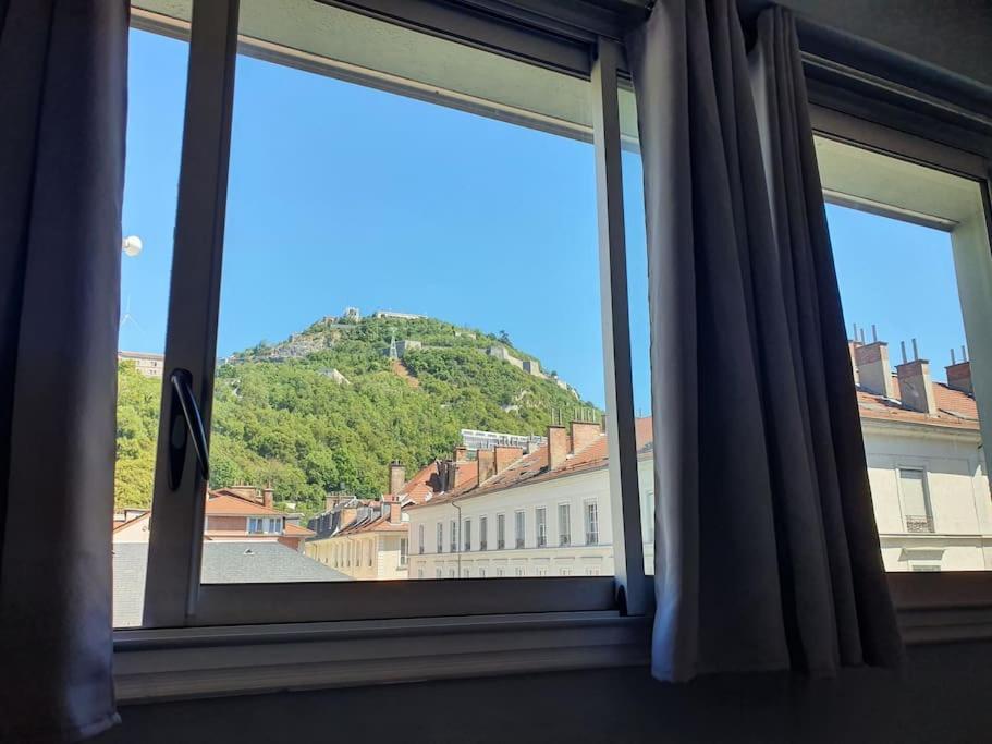 Grenoble: Jardin De Ville... Екстер'єр фото